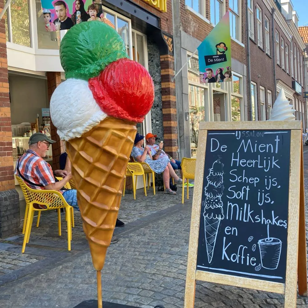 Geniet van al het lekkerste ijs bij Ijssalon de Mient in Hoorn